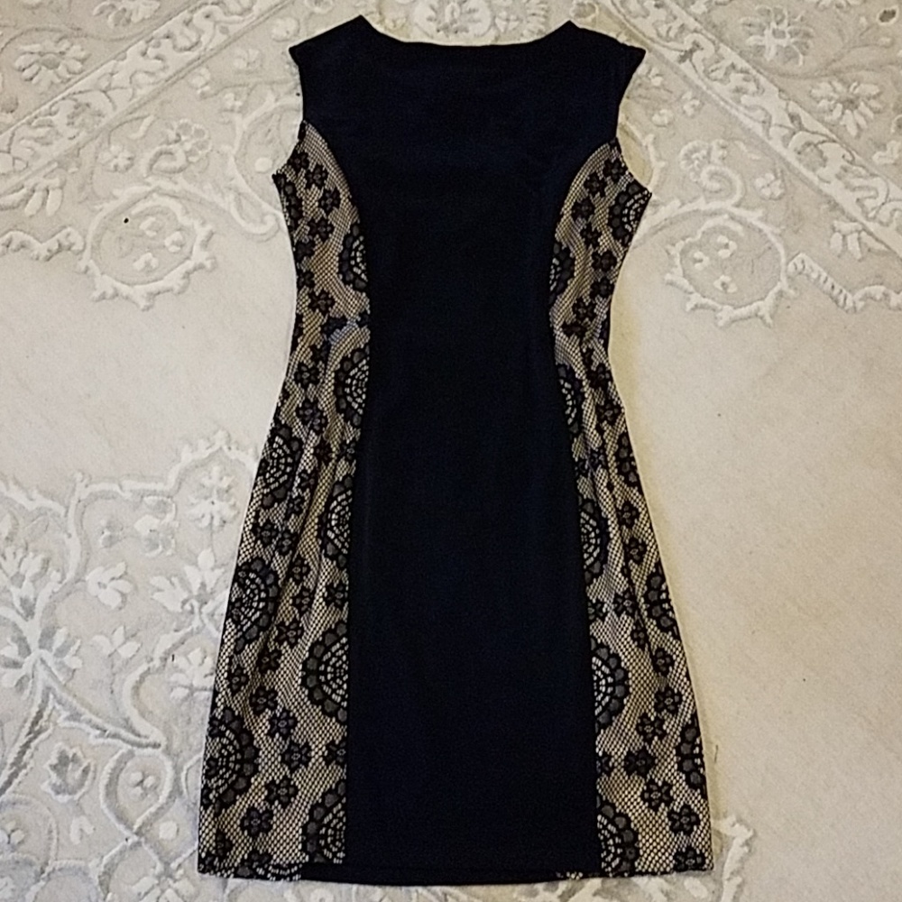 Dress - Picture 3 of 3